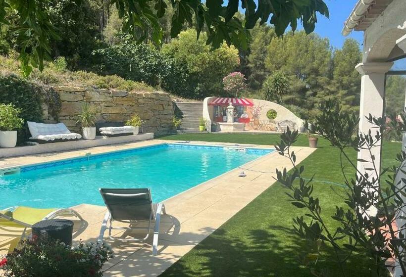 Trés Belle Suite Prés Mer Et Golf Avec Piscine