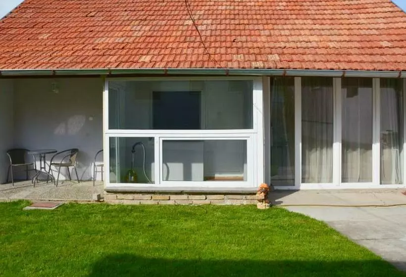 Apatin Apartman