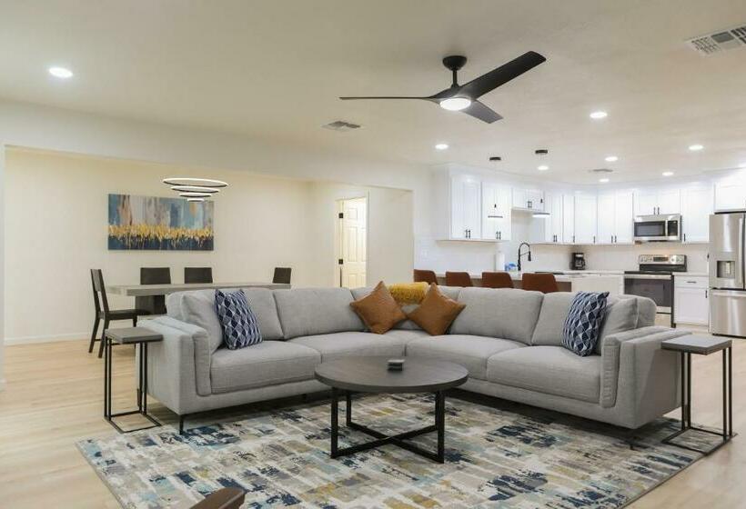 Cozy House W Putting Green Mtn Views Bbq