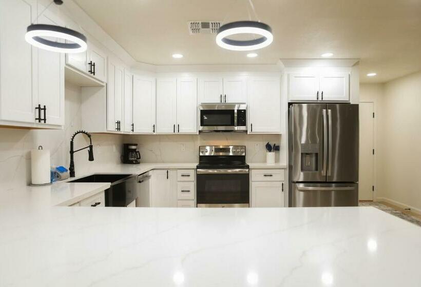 Cozy House W Putting Green Mtn Views Bbq