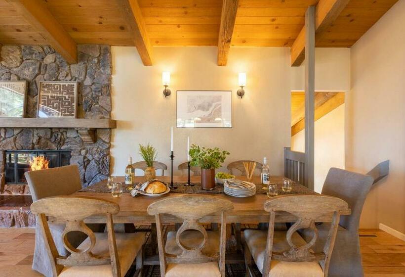 Lodgepole By Avantstay Spacious Retreat 5 Mins From Lake Tahoe Incline Village