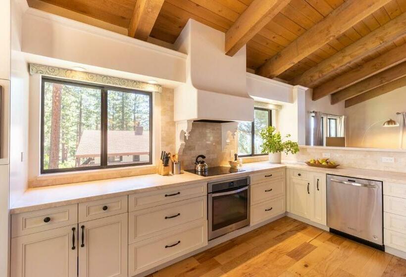 Lodgepole By Avantstay Spacious Retreat 5 Mins From Lake Tahoe Incline Village