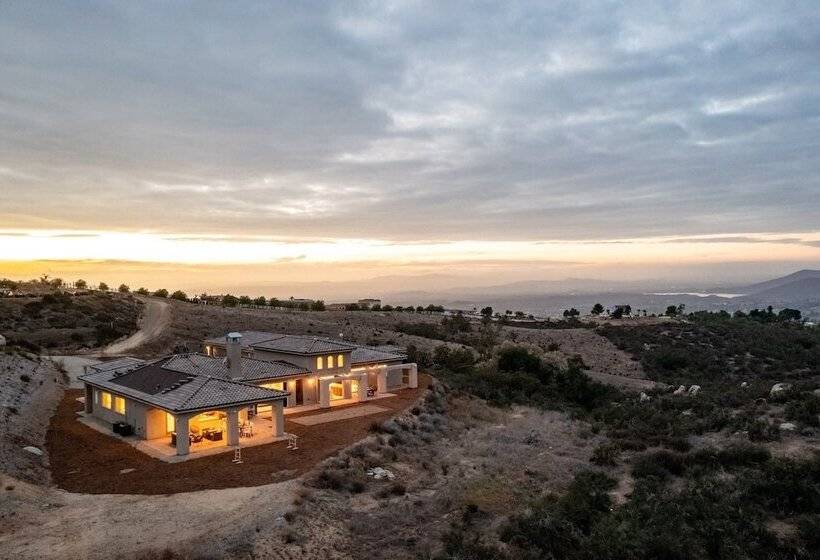 Malbec By Avantstay Incredible Estate W Panoramic Views Bocce Ball Court