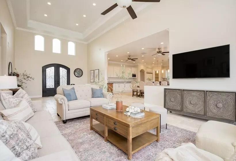 Malbec By Avantstay Incredible Estate W Panoramic Views Bocce Ball Court