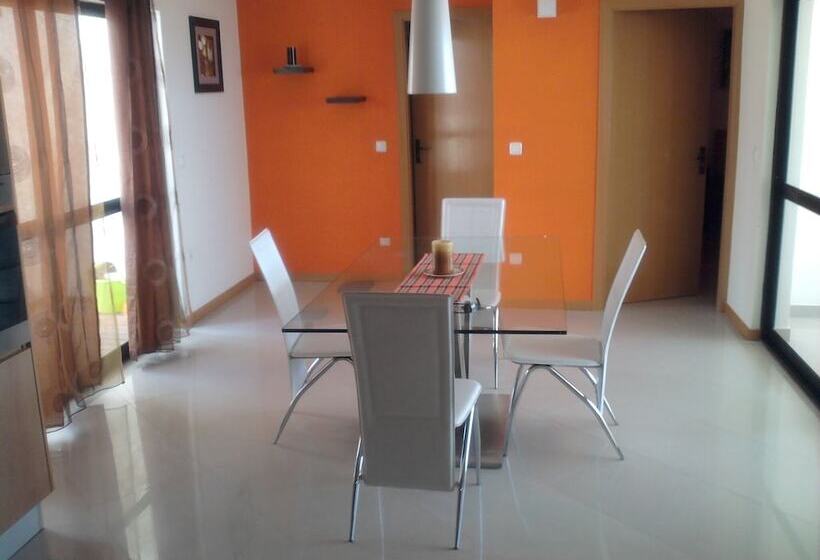 Apartamentos Santiago   Maio