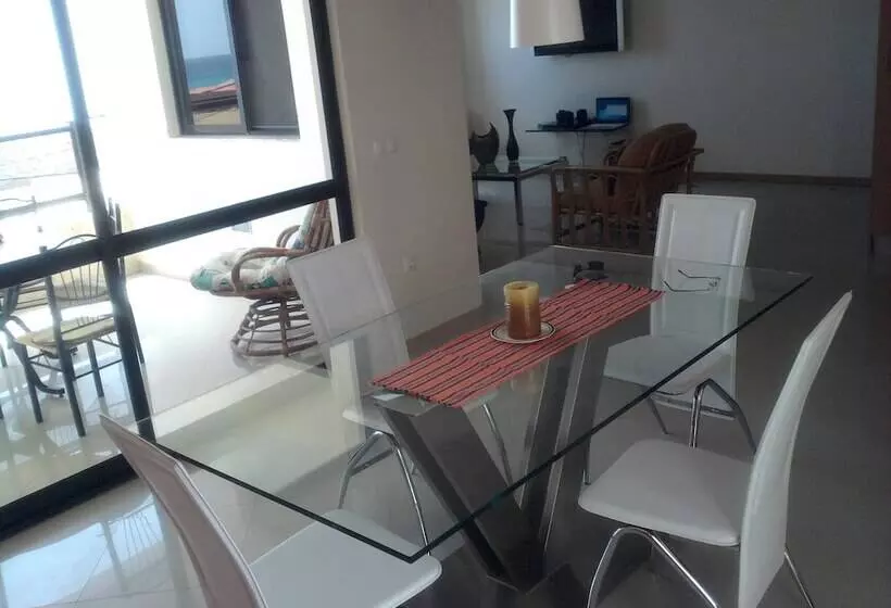 Apartamentos Santiago   Maio