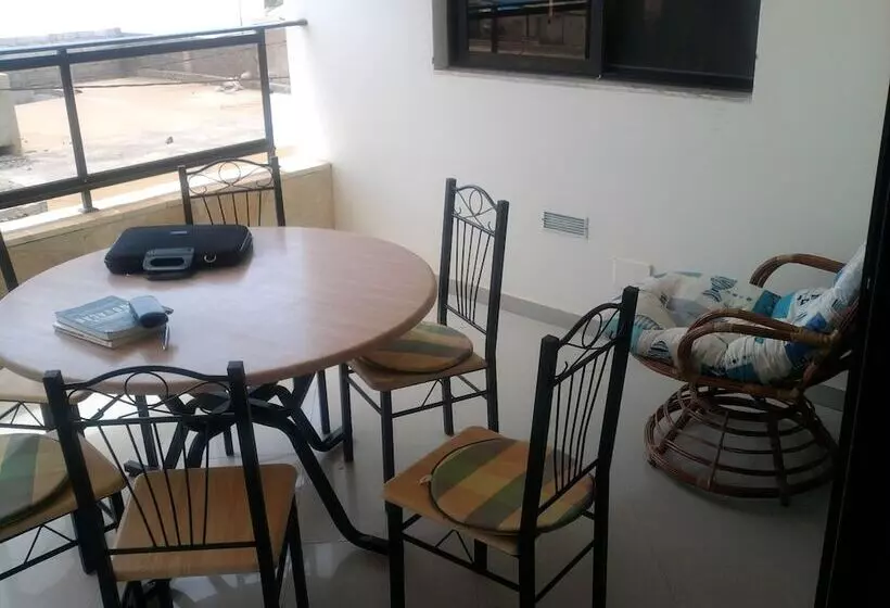 Apartamentos Santiago   Maio