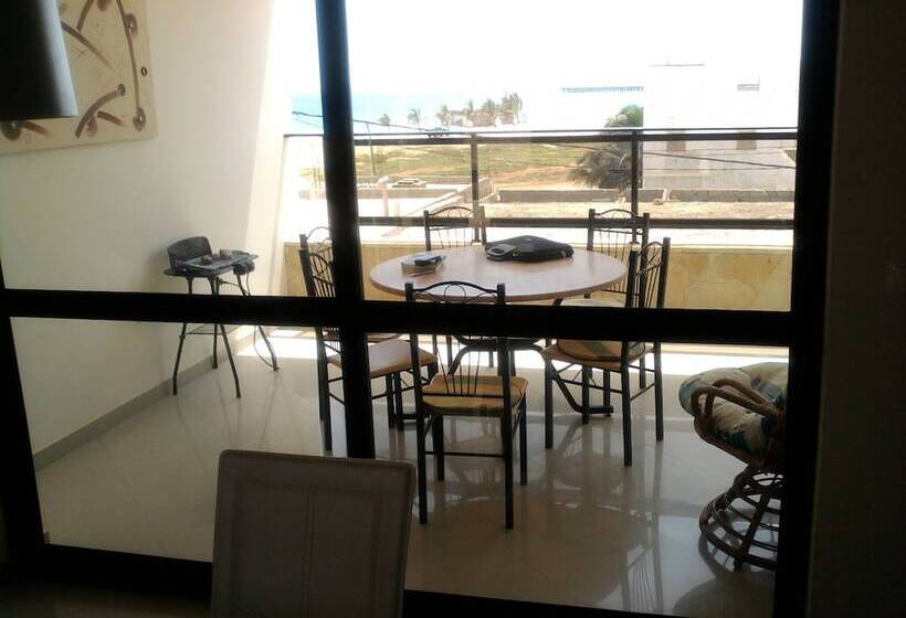 Apartamentos Santiago   Maio