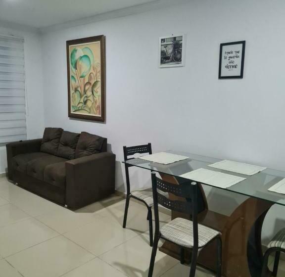 Apartamento Inteiro De 3 Quartos Estacionamento Grátis