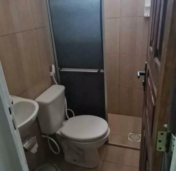 Apartamento Inteiro De 3 Quartos Estacionamento Grátis