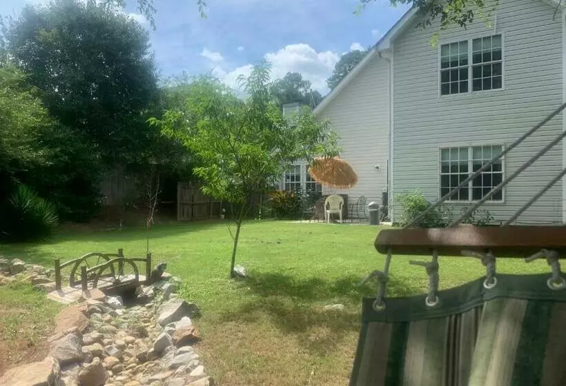 Captivating Home Near Downtown Atl