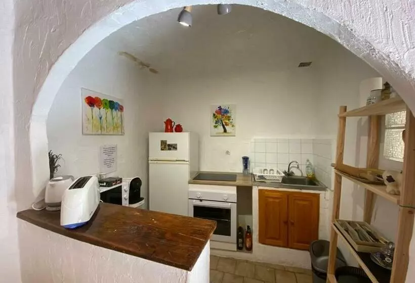 Charmante Petite Maison De Village Au Centre