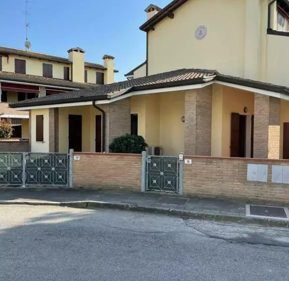 Villino A Lido Degli Estensi