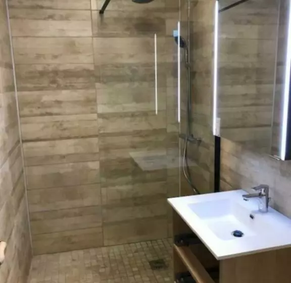 Appartement De L église Et Du Château 2 à 15 Personnes