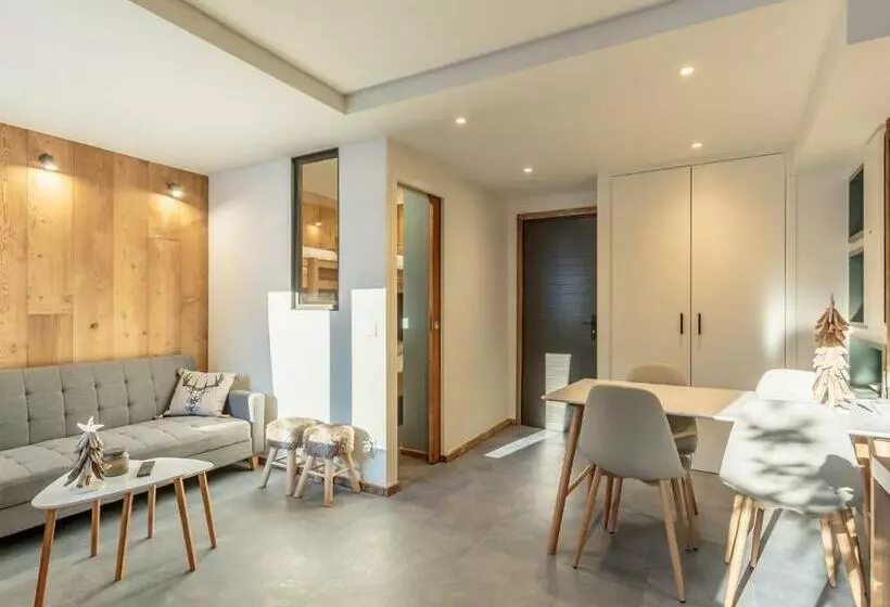Charmant 2p Rénové, 6 Couchages, Balcon Sud Avec Vue Montagne, Plagne 1800   Fr 1 351 166