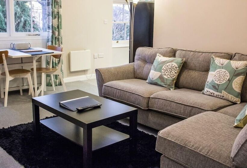 Beautiful 1 Bed Apartment In Central Ulverston