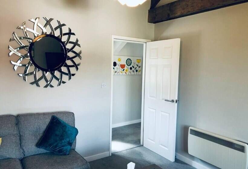 Beautiful 1 Bed Apartment In Central Ulverston