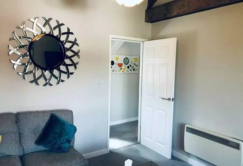 Beautiful 1 Bed Apartment In Central Ulverston