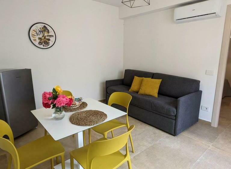 Le 3 Rose Apartments