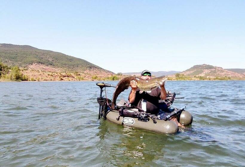 Mobil Home Neuf Dans Camping 4 Bord Du Lac Du Salagou