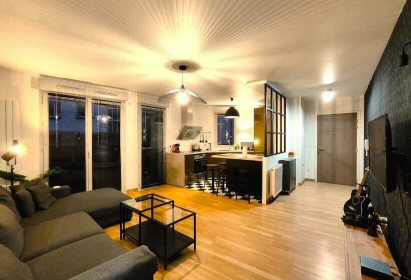 Trois Pieces De Charme Aux Portes De Geneve