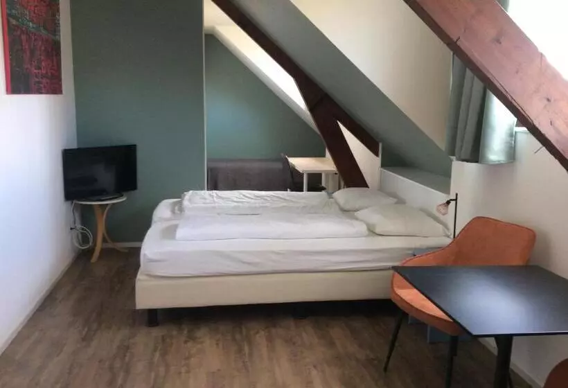 住宿加早餐  Bergopwaerts