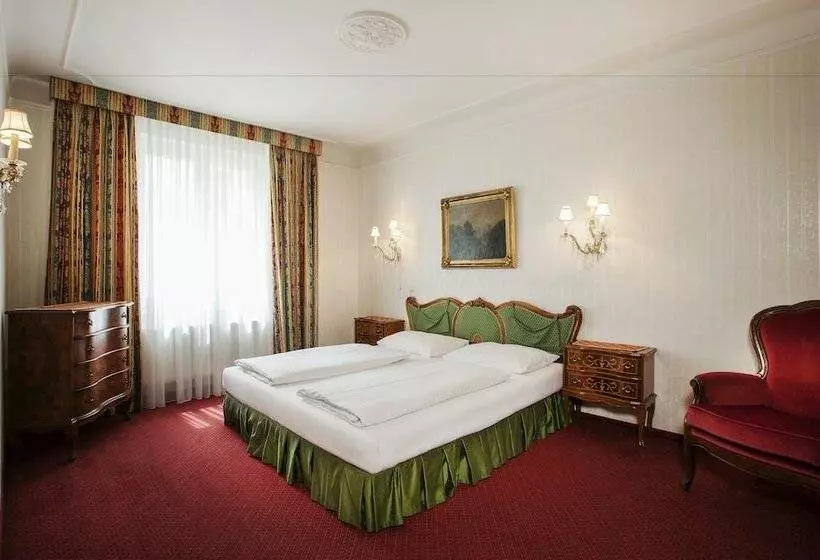 تختخواب و صبحانه Pension Suzanne