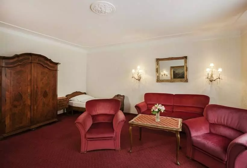 تختخواب و صبحانه Pension Suzanne