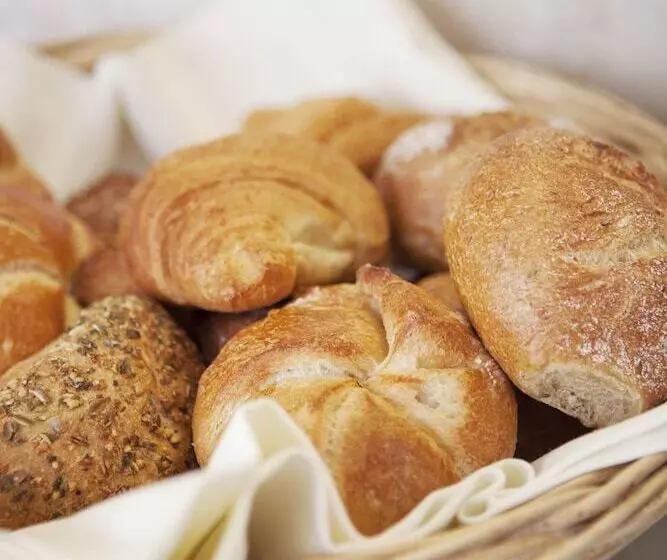 تختخواب و صبحانه Pension Suzanne