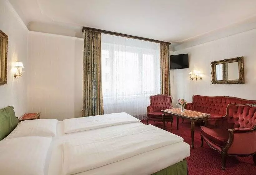 تختخواب و صبحانه Pension Suzanne