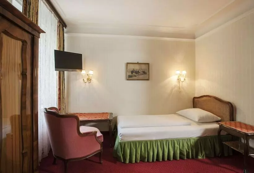 تختخواب و صبحانه Pension Suzanne