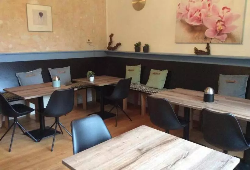 住宿加早餐  Bergopwaerts