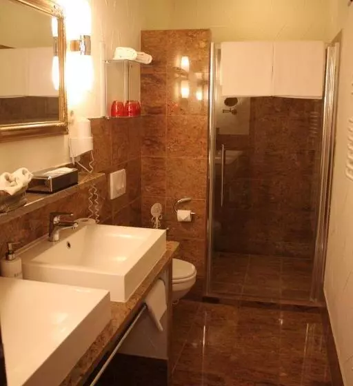 Hotelli Al Faro Lodge Am See