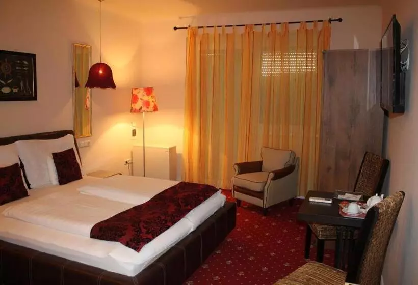 Hotelli Al Faro Lodge Am See