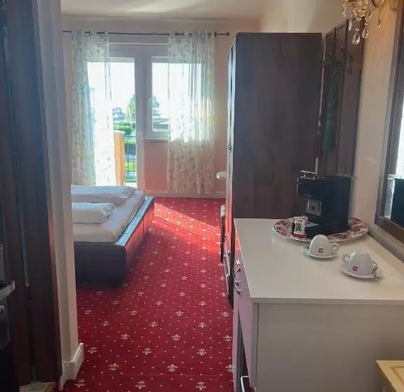 Hotelli Al Faro Lodge Am See