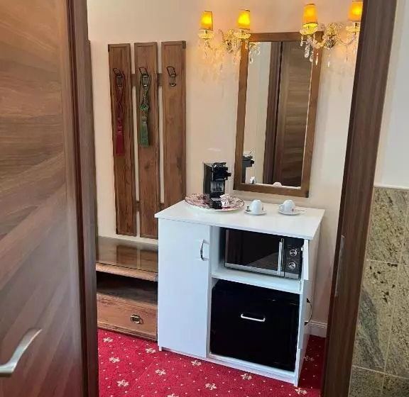 Hotelli Al Faro Lodge Am See