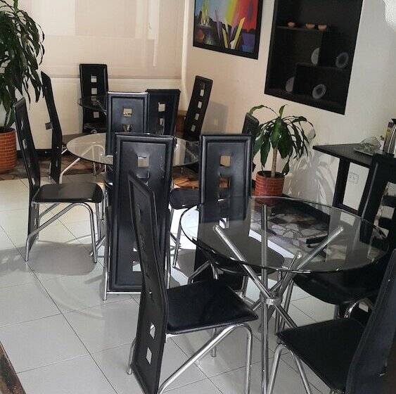 هتل Elite Del Parque Bogota