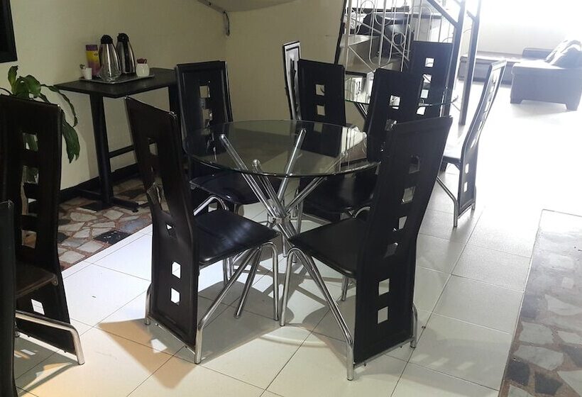 هتل Elite Del Parque Bogota