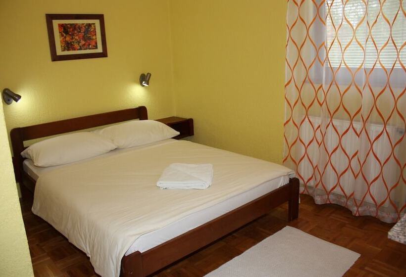 فندق House Hodak