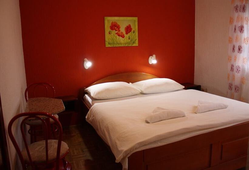 فندق House Hodak