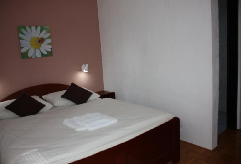 فندق House Hodak