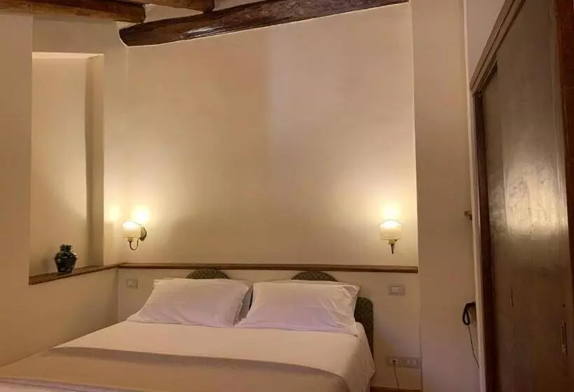 בית מלון כפרי Palazzo De  Rossi