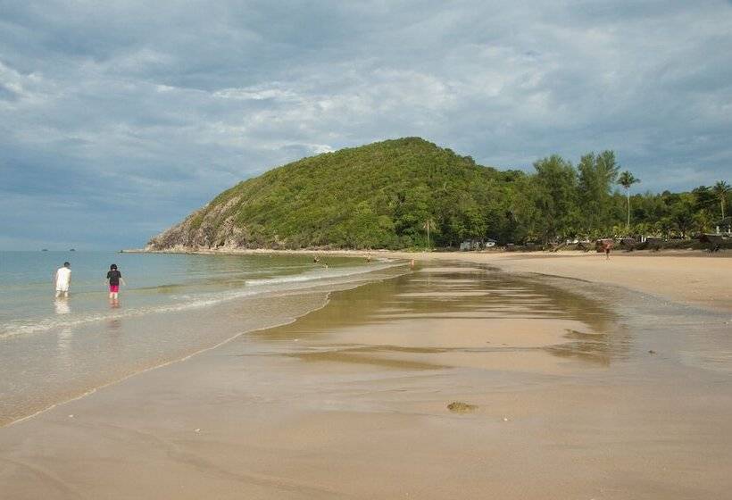 Hotel Sari Pacifica Resort & Spa Sibu Island