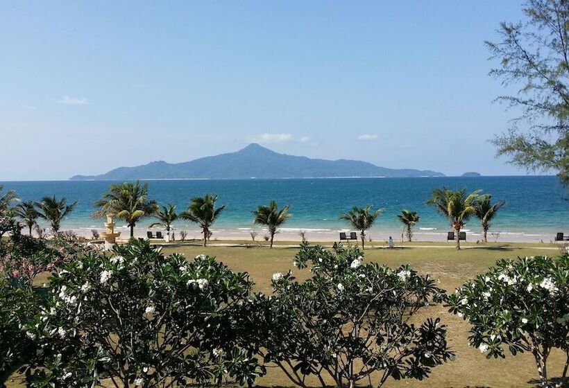 Hotel Sari Pacifica Resort & Spa Sibu Island