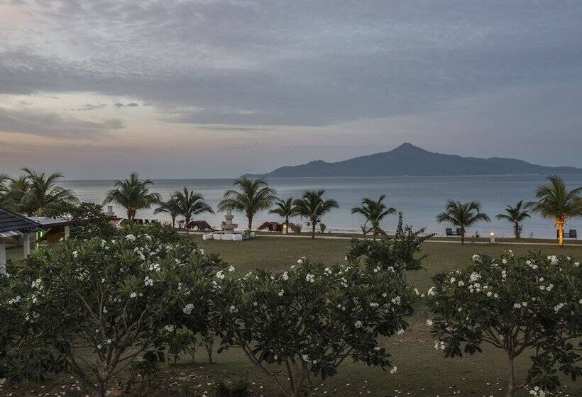 Hotel Sari Pacifica Resort & Spa Sibu Island