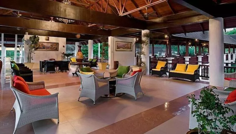 Отель Sari Pacifica Resort & Spa Sibu Island