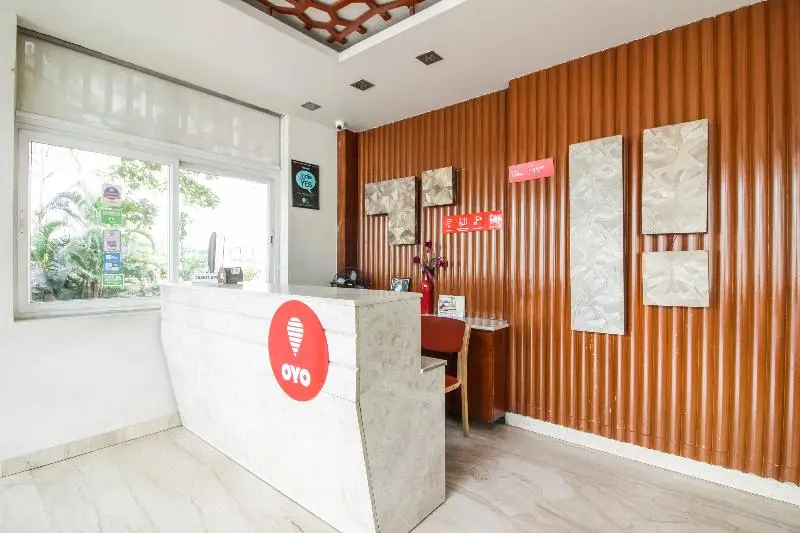 Hotel White Parrot