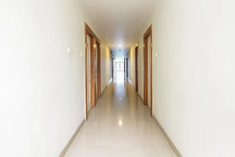 Hotel White Parrot