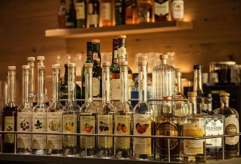 בית מלון כפרי Zimba