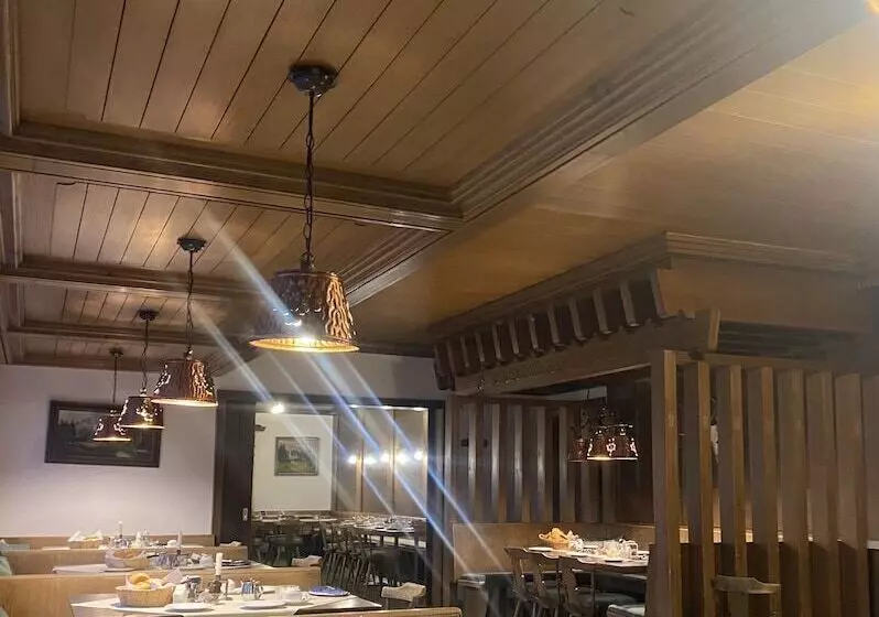 פנסיון Berggasthof Hochlitten